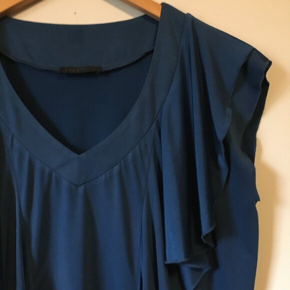 Pepper Plus Slinky Navy Blue Ruffled Long Sleeveless Top - Picture 5 of 14